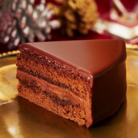ザッハトルテは母の日のプレゼントにも適しています。チョコレートが好きなお母様なら、チョコレートケーキとはひと味違ったザッハトルテもおすすめです。