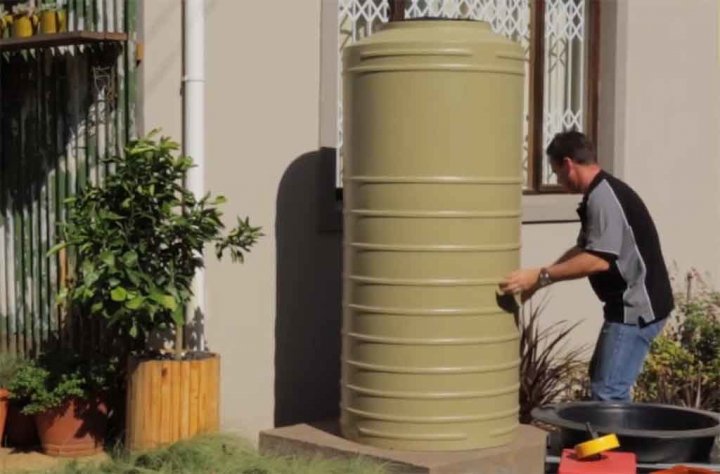 Bangun Instalasi Air Bersih di Rumah dengan 10 Rekomendasi Tandon Air