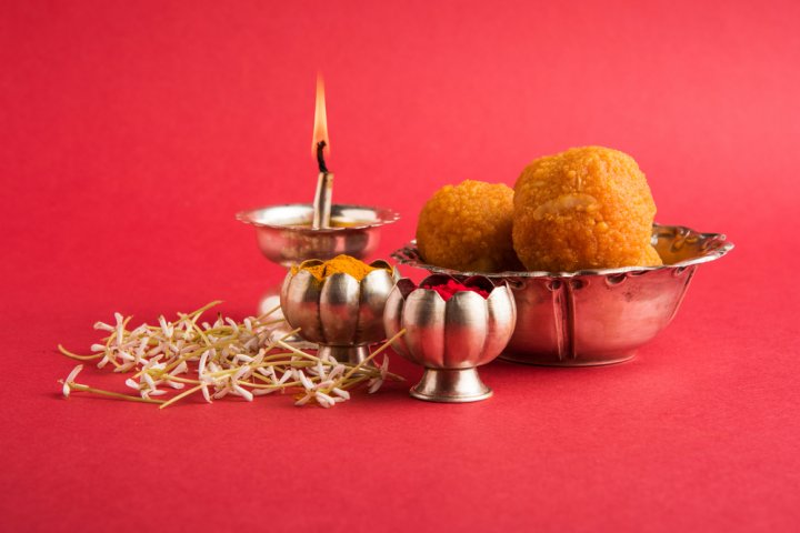 Best Diwali Mithai Ts For 2020 Delicious Traditional Indian Sweets 