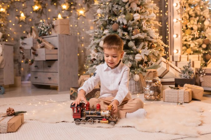 2023年｜10歳の男の子が喜ぶクリスマスプレゼント 人気ランキングTOP8！ゲームやおもちゃ以外のものも紹介！ プレゼント＆ギフトのギフトモール