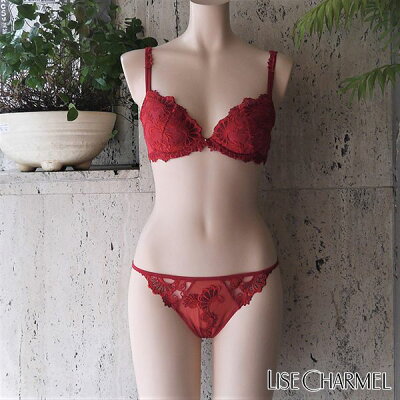 【リズ シャルメル(LISE CHARMEL)】"DRESSING FLORAL"シリーズ チュールレースダブルパッドブラ/チュールレースタンガ 赤い下着、インポートランジェリー、フランス、セクシーランジェリー