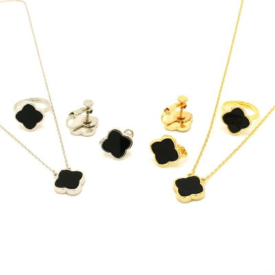 ネックレス イヤリング 指輪 【3点セット商品】オニキスカラー ブラック クローバー 黄金花1花 黒 シンプル フラワー モチーフ 四葉のクローバー 送料無料 レディース フォーマル 高見え プレゼント おすすめ 人気 かわいい