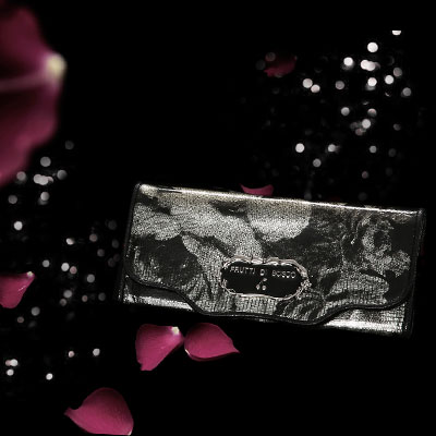 フルッティディボスコ Sera marion -Luna- 財布 レディース 長財布 エナメル アートレザー 個性的 花柄 フラワーモチーフ ブラック/シルバー