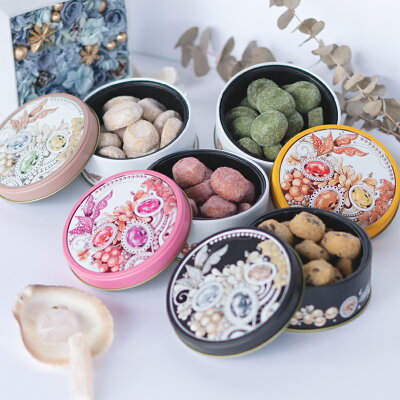 バレンタイン チョコ ビジュー缶クッキー 和三盆 いちご チョコチップ 宇治抹茶 ビジュー(宝石)缶 お菓子 缶 クッキー 缶入り かわいい おしゃれ ギフト お祝 お礼 内祝 退職 結婚式 プチギフト ご挨拶 バレンタイン ホワイトデー お返し