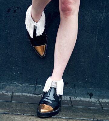 お得な割引クーポン発行中!!【あす楽 対応!!】【エリマキソックス】ERIMAKI SOX LOW Fringe short WHITE,BLACK エリマキソックス 靴下 レディース ウィメンズ